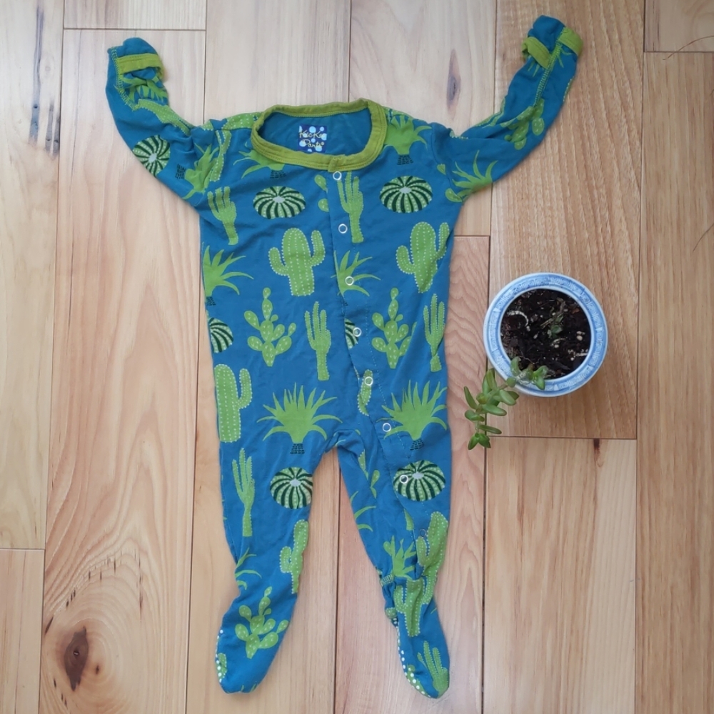 KicKee Pants Bamboo footies in Seagrass Cactus